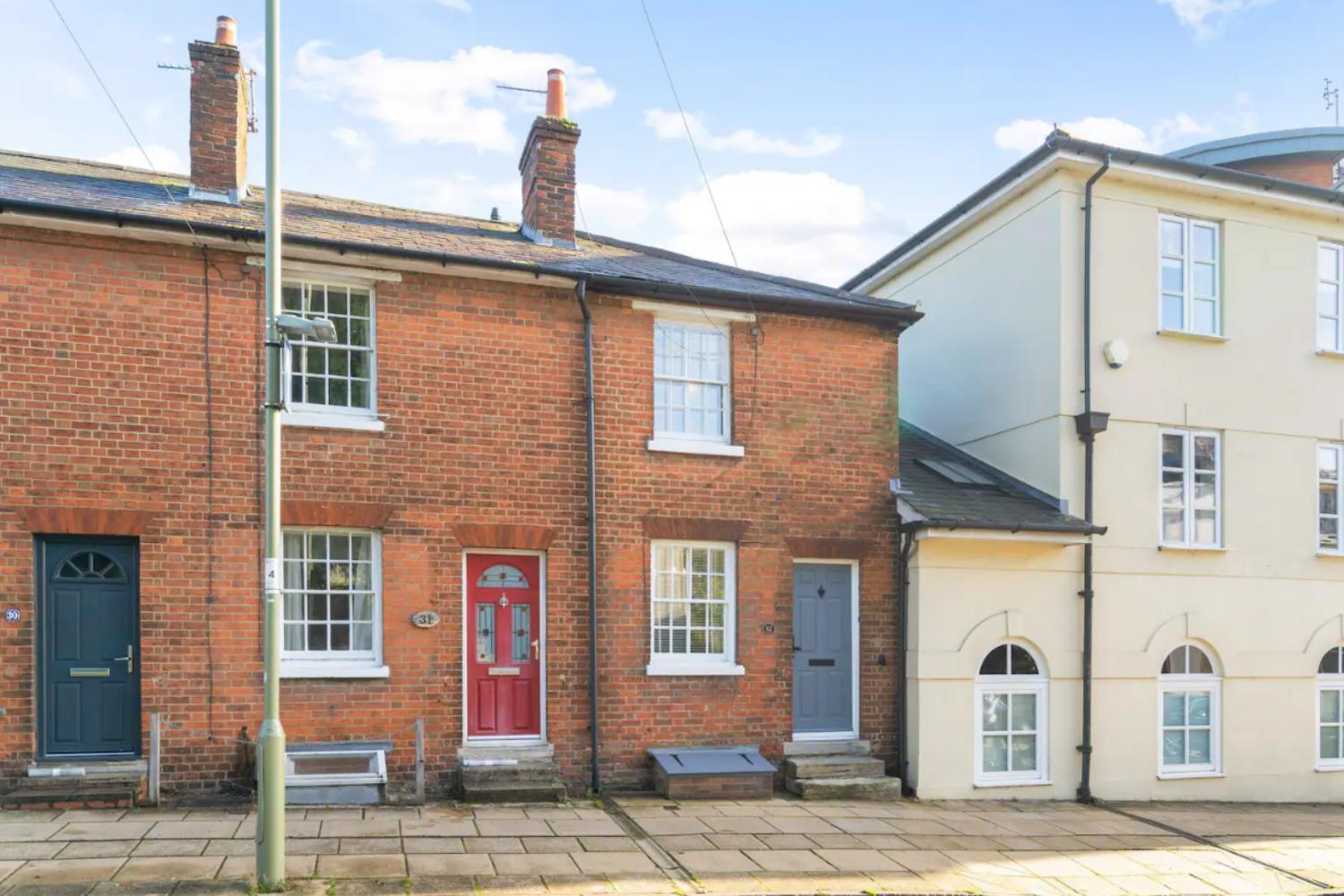 2 Bedrooms Stunning Westgate Cottage Retreat, Central Winchester, Free On-Street Parking Permit, With Garden Close To Cathedral - Sleeps 6, Pets Are Welcome, Summer Special Offer! - By Blue Puffin Stays Eksteriør bilde