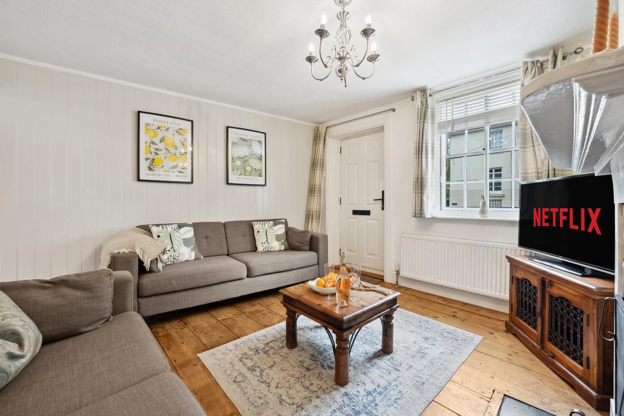 2 Bedrooms Stunning Westgate Cottage Retreat, Central Winchester, Free On-Street Parking Permit, With Garden Close To Cathedral - Sleeps 6, Pets Are Welcome, Summer Special Offer! - By Blue Puffin Stays Eksteriør bilde